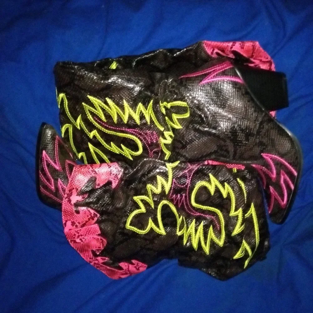 ATOMIC ON THE RUN BANDIT Cowgirl Boots ( BRAND NEW !!!! )